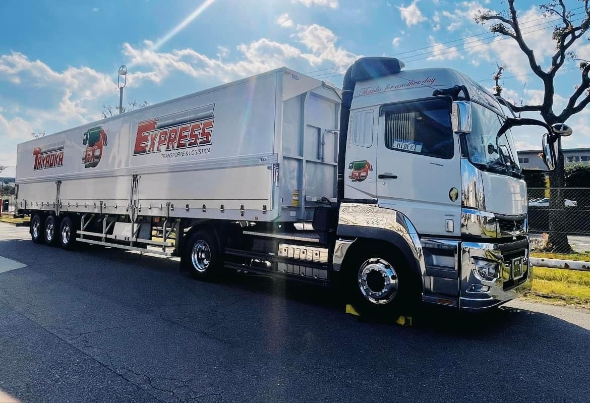 木更津の運送なら高岡エクスプレス株式会社 | 全国各地に荷物を安全に運搬